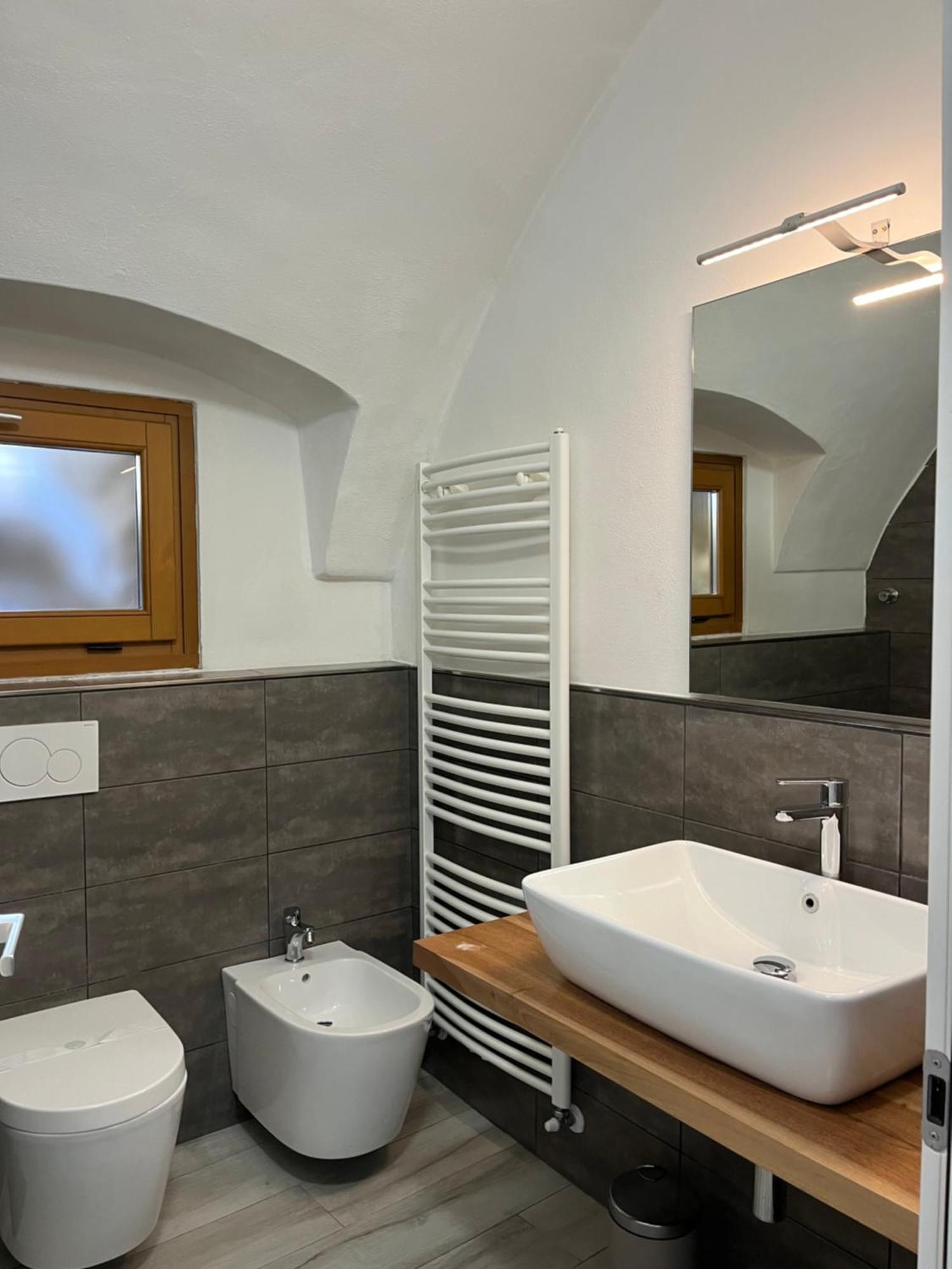 Appartamento Casa Nina Mezzolago Esterno foto