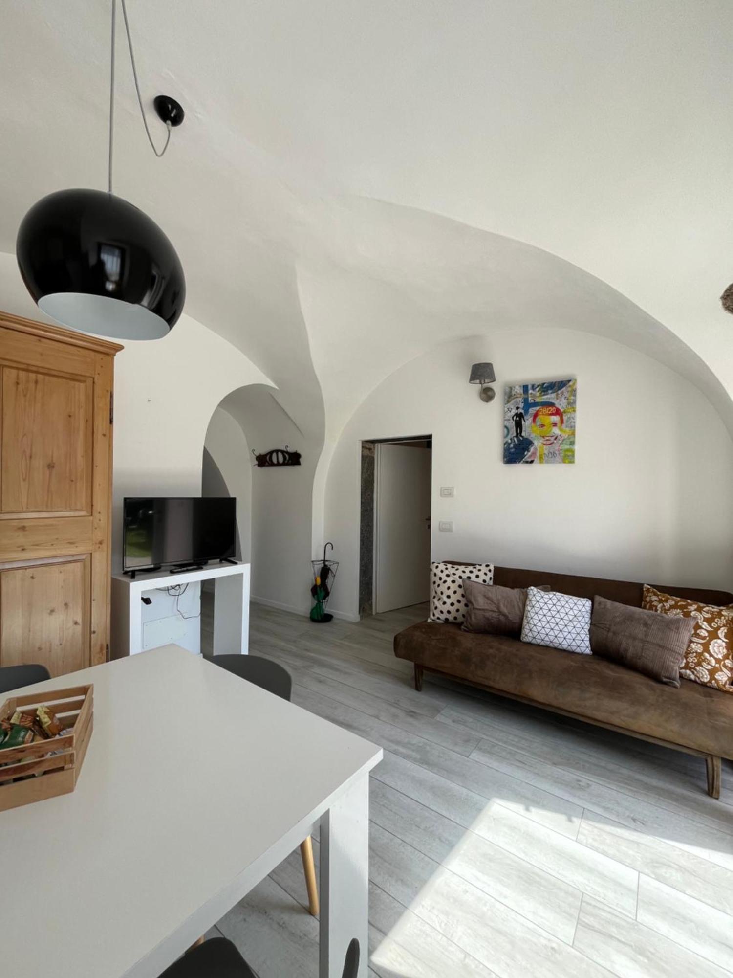 Appartamento Casa Nina Mezzolago Esterno foto